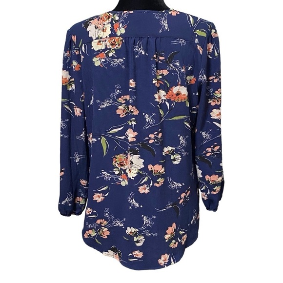 Fun2Fun Navy Floral Boho Split Neck Blouse NWOT Small - Picture 6 of 9